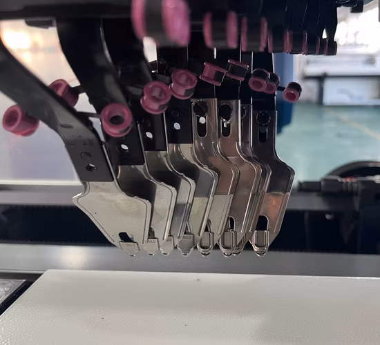 Hersteller von automatischen Flachstrickmaschinen für Polyester-Jersey